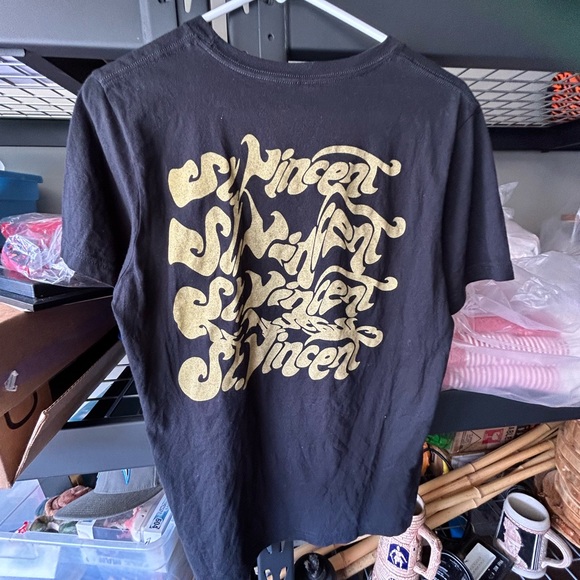 St Vincent T-shirt size medium as is condition - Picture 8 of 8